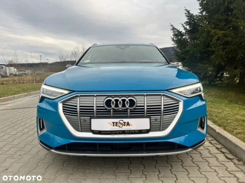 Audi E-Tron 55 Quattro Advanced. Cena: 319 tys. 900 zł....