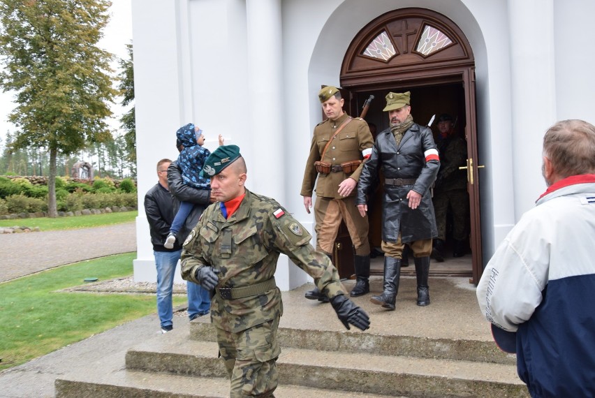 Święto Podziemia Niepodległościowego. Żołnierzy Wyklętych wspominano w Świętej Wodzie (zdjęcia)