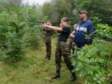 Survival Airsoft 2016: Maskowanie, strzelanie i rozgrzewka oddziałów specjalnych podczas manewrów