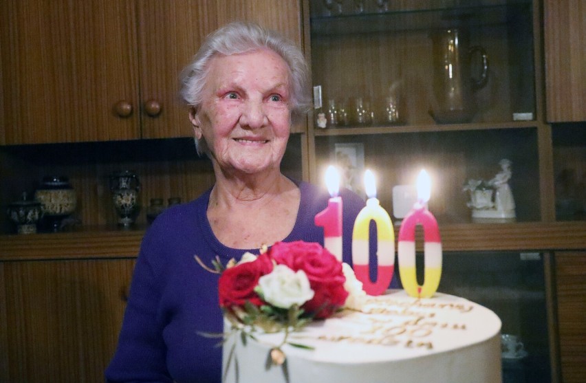 Dzisiaj 100 lat skończyła legniczanka Krystyna Urbańczyk, mamy rady na długowieczność