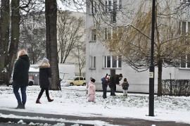 Śnieżna zima w Oleśnicy. Są sanki, bałwany i bitwy na śnieżki | Oleśnica  Nasze Miasto