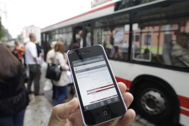 Wifi w autobusach Warszawa. Korzystaj z darmowego Internetu w podróży