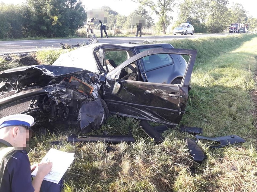 Wypadek na drodze między Koszęcinem a Boronowem. Ranni trafili do szpitala ZDJĘCIA 