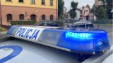 Zadzwonił na policję, bo myślał, że go okradziono. Okazało się, że saszetkę z dokumentami, pieniędzmi i telefonem zostawił w...autobusie