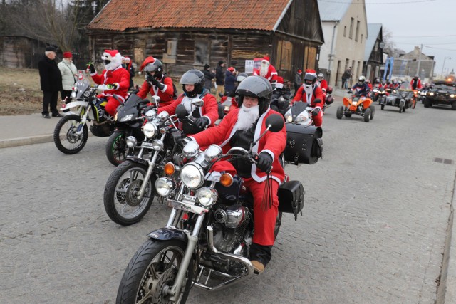 1 grudnia odbył się finał akcji MotoMikołaje. W sobotę od godz. 10 pod Moto Pubem (ul. Młynowa) zebrali się motocykliści. O godz. 11.30, obładowani prezentami, wyruszyli do Folwarku Nadawki, gdzie odbyła się impreza dla dzieci.