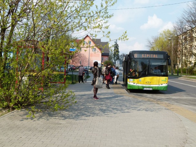 Autobusami bełchatowskiego MZK może jeździć każdy, kierowca nikogo wyprosić nie może. Co jednak mają zrobić pasażerowie, którzy ze swojego sąsiedztwa nie będą zadowoleni?
