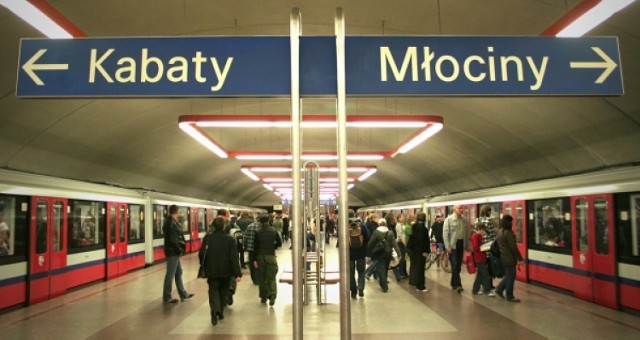 Awaria w metrze. Pociągi kursowały wahadłowo