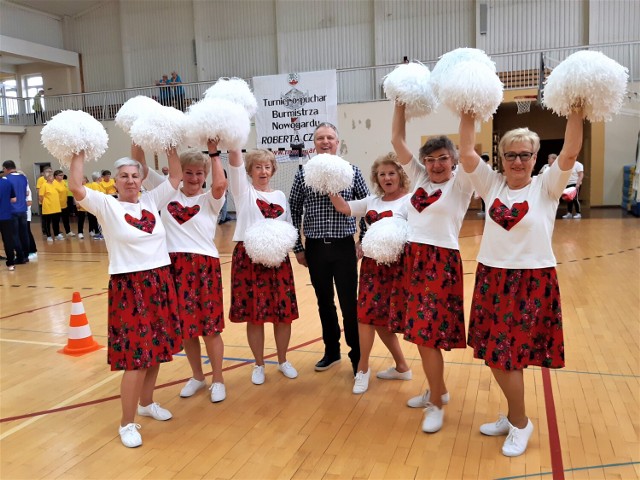 Uczestników Spartakiady Seniorów dopingowały cheerleaderki z Goleniowa