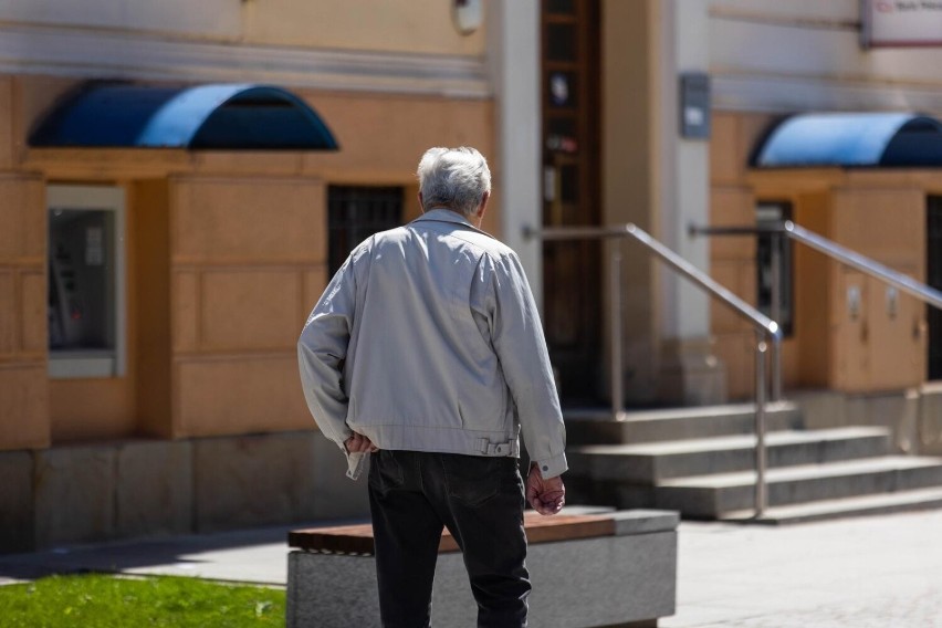 Jedynym źródłem przychodów polskich seniorów wciąż pozostają...