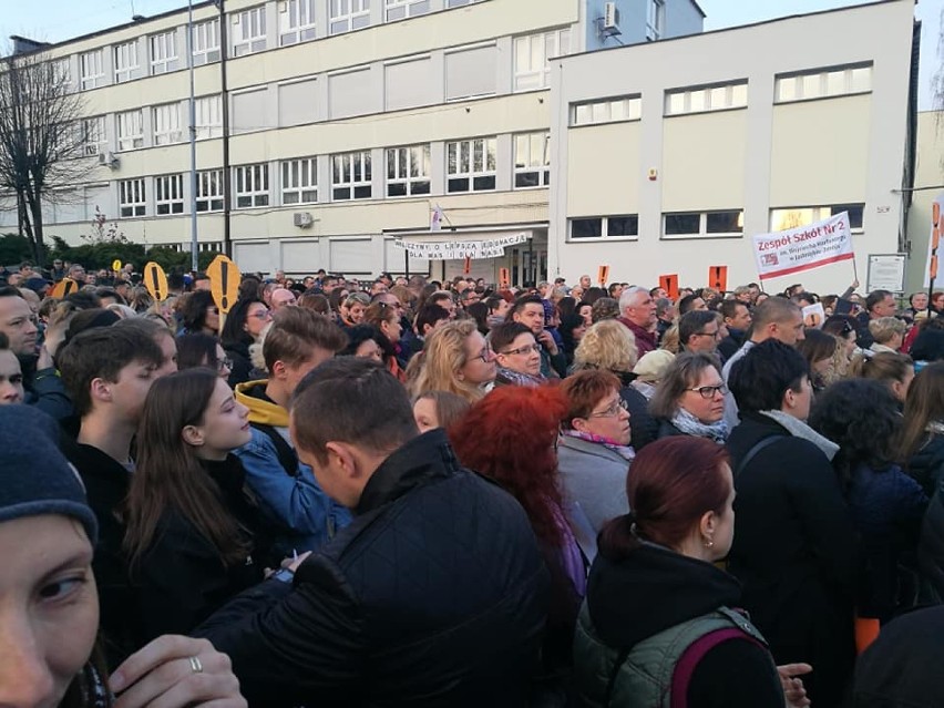Wiec poparcia dla nauczycieli z Jastrzębia, 14 kwietnia