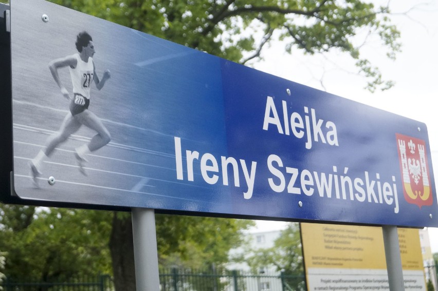 Otwarcie alejki Ireny Szewińskiej w Inowrocławiu [zdjęcia]