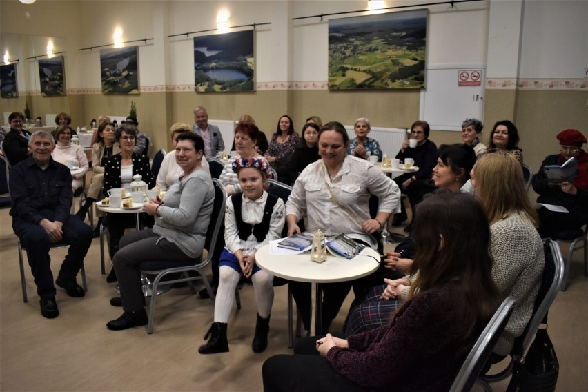 Spotkanie z wyjątkową poezją w GOKSiR w Lipuszu. Mieszkańcy posłuchali wierszy Wiesława Nowickiego w języku kaszubskim