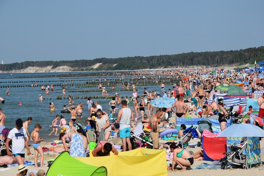 Upału nad morzem to idealna pogoda dla plażowiczów w Ustce.