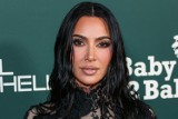 Kim Kardashian ma bolesne zaostrzenie choroby. Gwiazda pokazała swoje ciało. „Próbowałam już wszystkiego”
