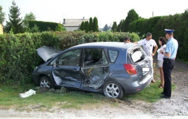 Wypadek w Łukomiu. Zderzyły się dwa samochody