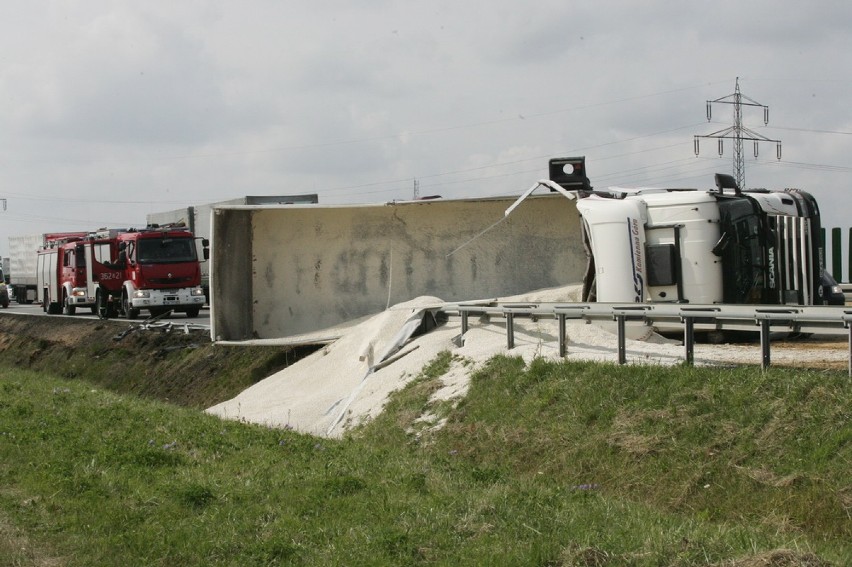 Wypadek na autostradzie A4 (ZDJĘCIA)