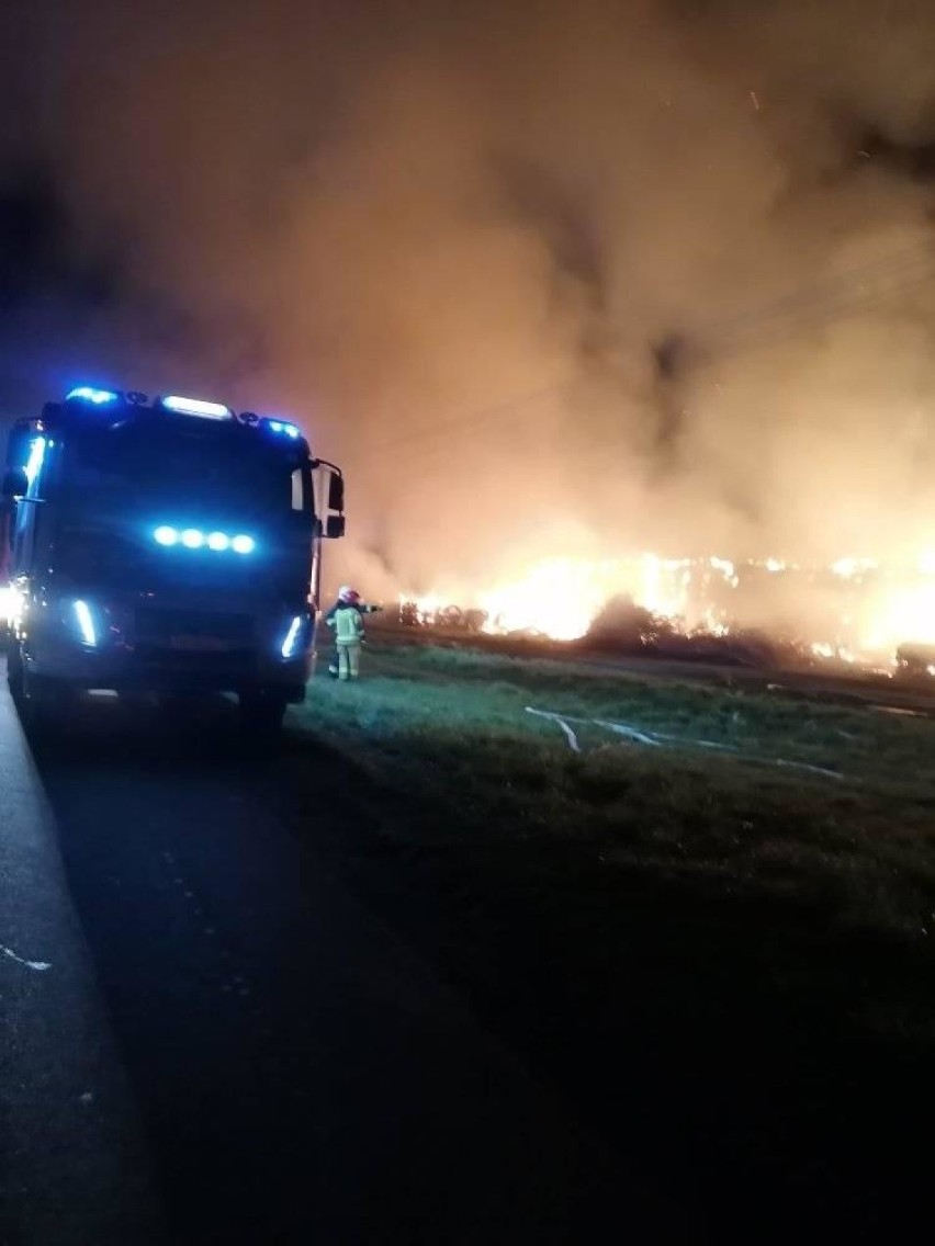 Gmina Gołańcz. Ogień i mocne zadymienie. Strażacy zostali wezwani do pożaru w Olesznie 