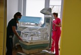 Zielonogórska firma przekazała dwa nowoczesne inkubatory szpitalowi. To jak mówią medycy - "mercedesy"