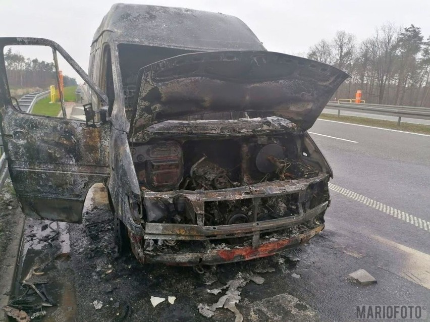 Pożar busa na autostradzie A4 w powiecie opolskim.