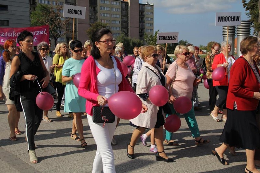 Amazonki wspólnie w marszu po zdrowie. Warto pamiętać o mammografii! 