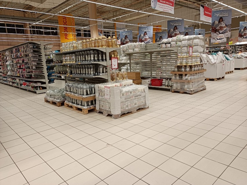 Auchan Płock. Generalny remont sklepu z okazji 20-lecia istnienia [ZDJĘCIA]