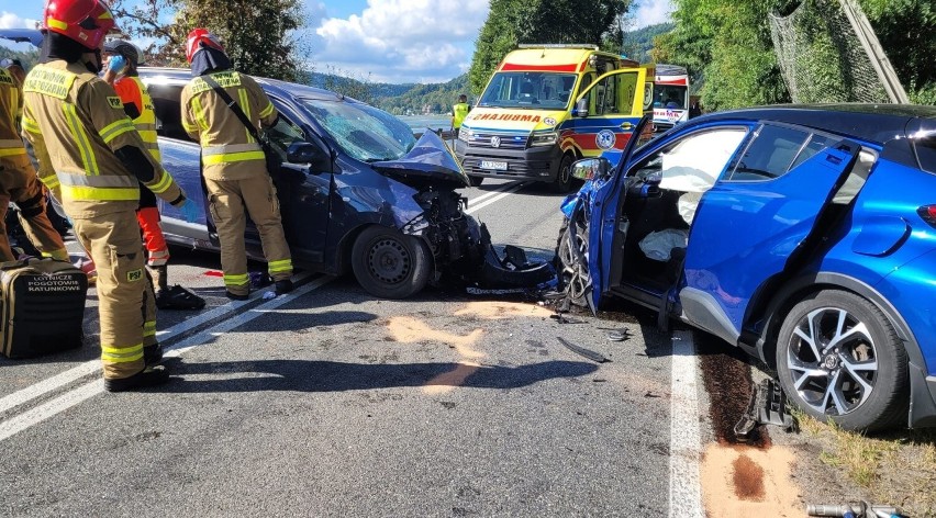 Poważne zderzenie pojazdów na DK 75 koło Czchowa. 11 osób zostało poszkodowanych w wypadku!