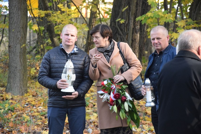 Śrem pamięta o zamordowanych przodkach. Minęły 83 lata od brutalnej egzekucji na starej strzelnicy w Zbrudzewie [zdjęcia]