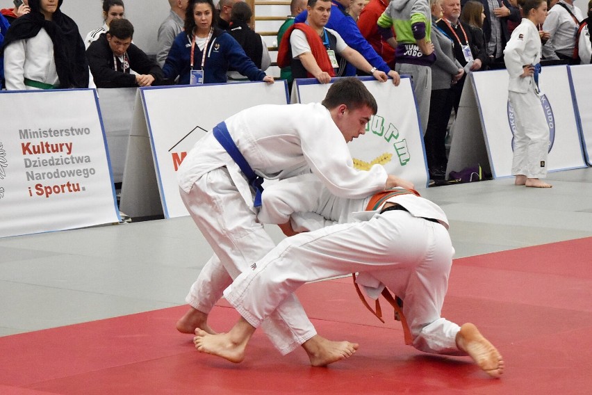 Mistrzostwa Polski Młodzików i Młodziczek w judo w Pile. Zobaczcie drugą część zdjęć