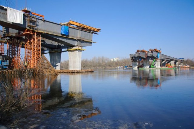 Budowa mostu Północnego