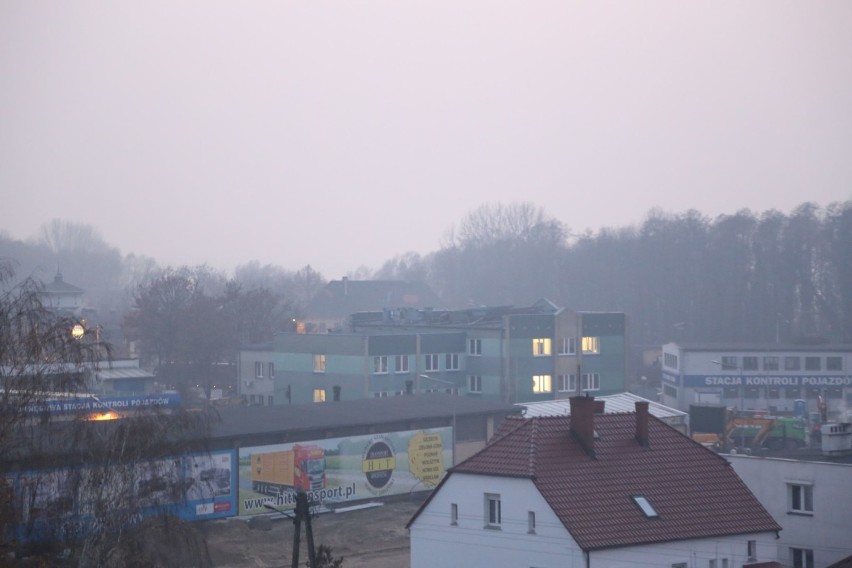 Zanieczyszczone powietrze w Wolsztynie. Lepiej zostańcie w...