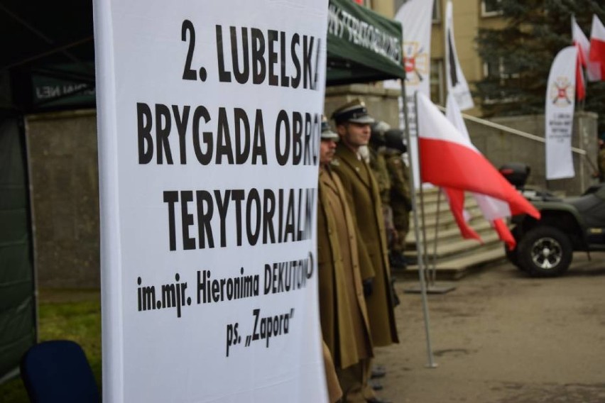 Chełm. Ślubowanie WOT na Placu Niepodległości 

170...