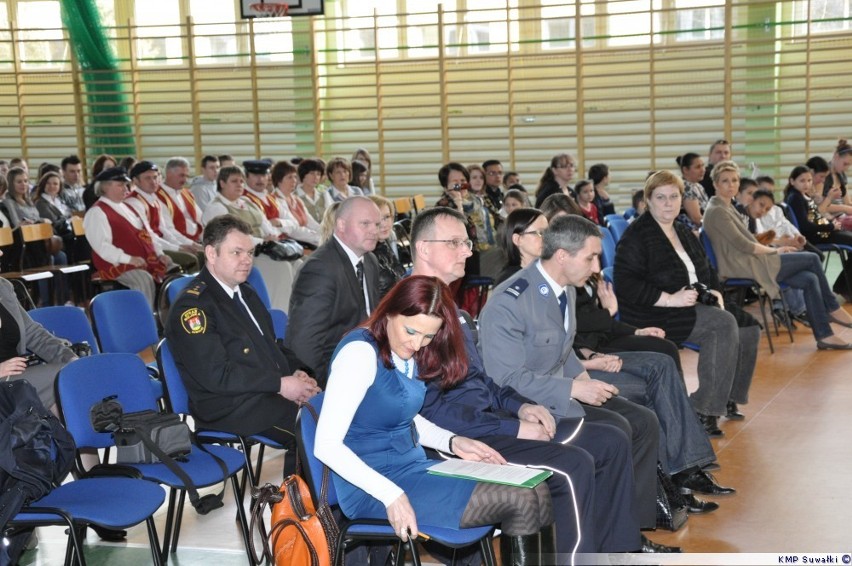 Jego głównym założeniem jest zachęcenie młodzieży szkolnej...