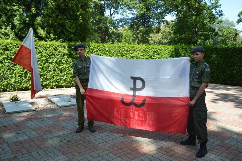 Sławno. Hufcowa uroczystość poświęcona 78. rocznicy wybuchu Powstania Warszawskiego [zdjęcia]