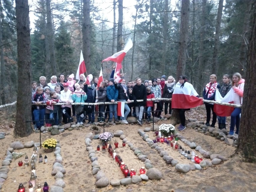 Obchody Święta Niepodległości w Kożyczkowie - ZDJĘCIA