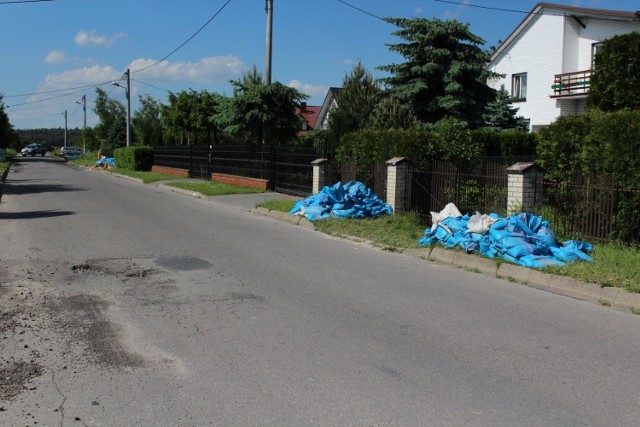 Tak wygląda ulica Zawieprze w Krasnymstawie po niedzielnej powodzi.