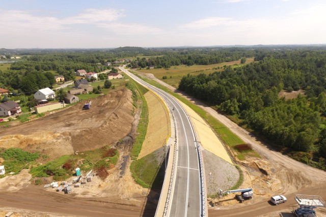 Budowa autostrady A1: odcinki H i I. Ich wykonawcą jest Strabag. Zdjęcia wykonane w czerwcu i lipcu 2018 r.