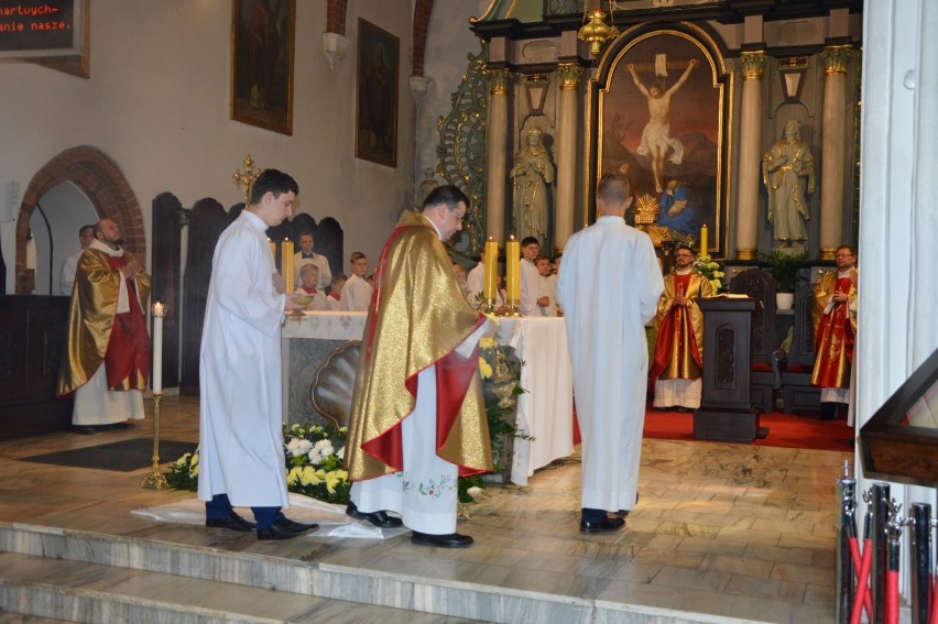 Podajemy plan internetowych transmisji mszy św. z lęborskich kościołów w Niedzielę Palmową