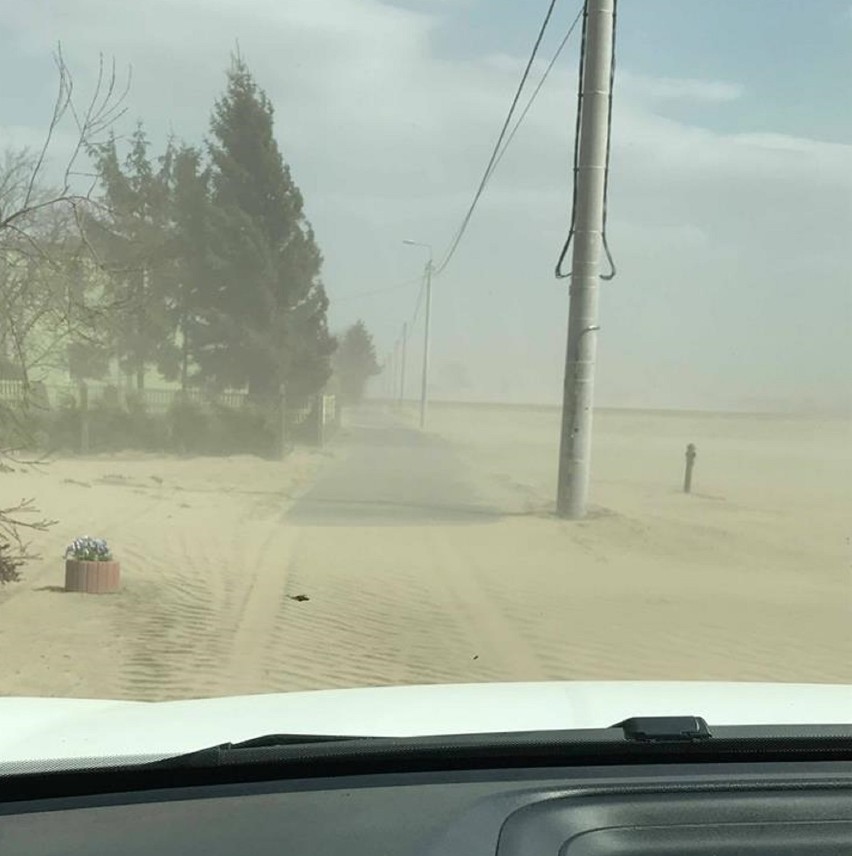 Pył i piasek zasypywał w północno-wschodniej Wielkopolsce...