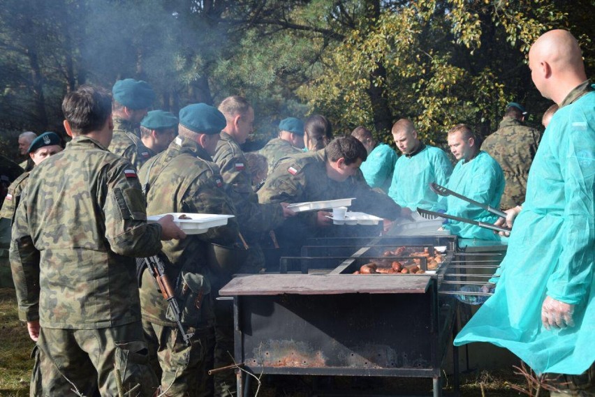 W 15. Sieradzkiej Brygadzie Wsparcia Dowodzenia ćwiczą...