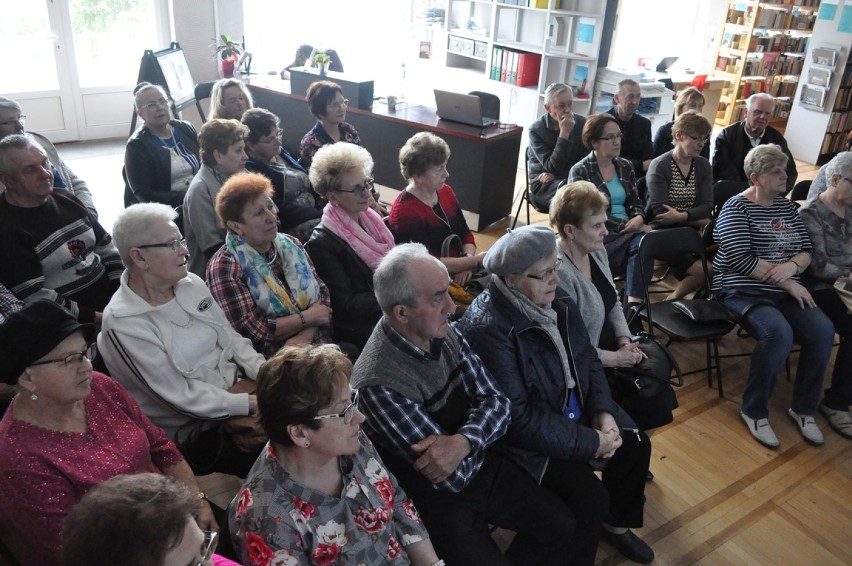 O herbach w ksiąskiej bibliotece z dr. Gerardem Kucharskim....