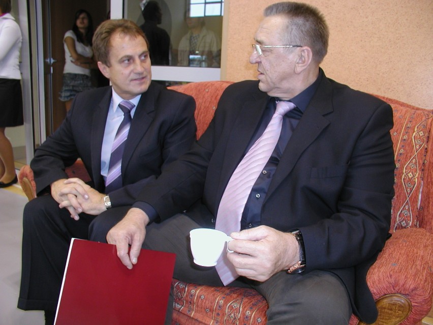 Andrzej Niemczyk w rozmowie z burmistrzem Janem Dżugajem