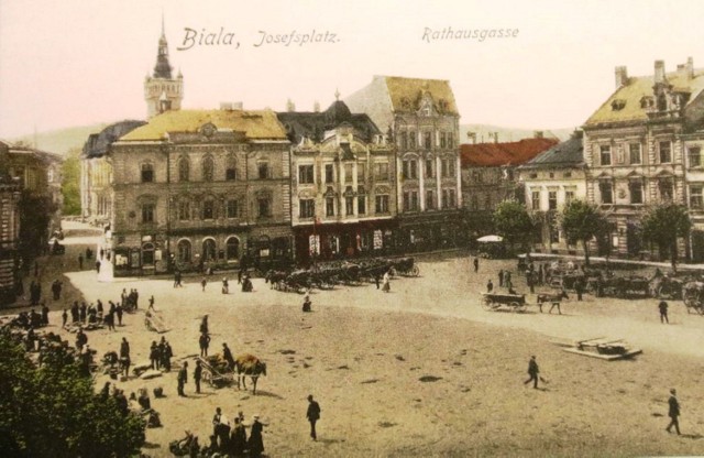 Plac Wojska Polskiego przed wojną. To miejsce zawsze pełniło rolę placu oraz targu handlowego