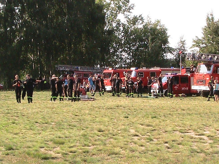 Strażackie ćwiczenia jednostek OSP z terenu Kalisz. Zobacz film i zdjęcia