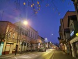 Na kolejnej ulicy w Obornikach już świecą nowe lampy  