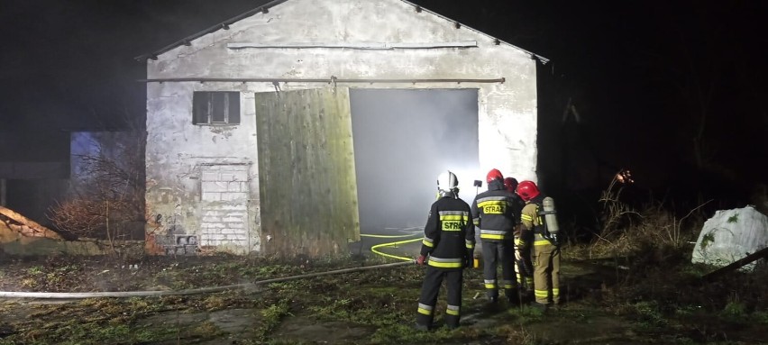 Sylwestrowo - noworoczne pożary. Strażacy z Goleniowa i okolic w akcji