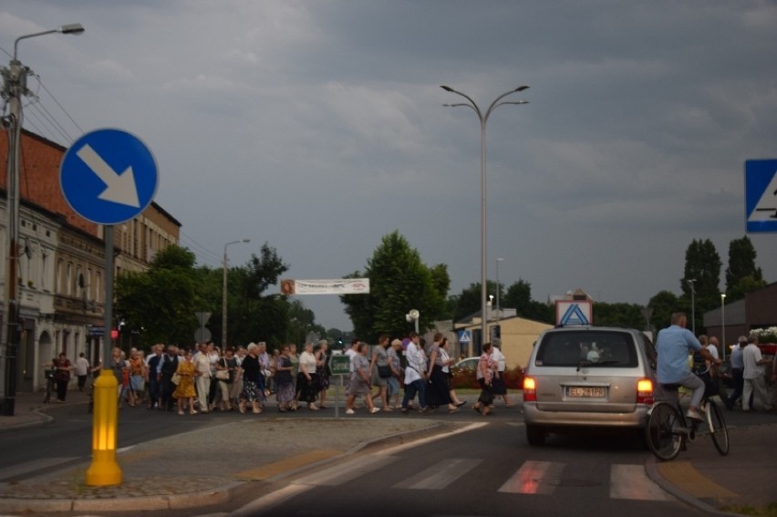 Burze z gradem. Wydano ostrzeżenie meteorologiczne