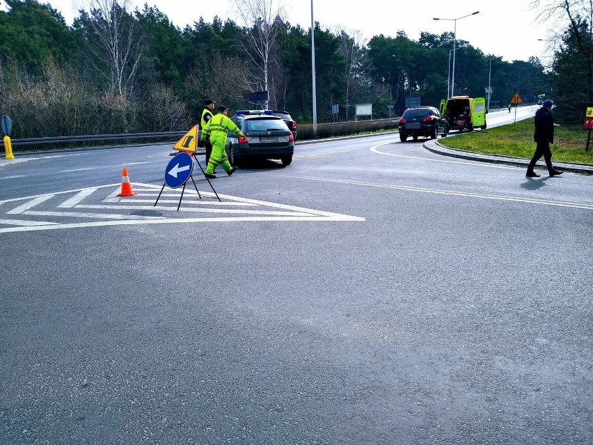 Wypadek we Włocławku. Zderzenie opla z hyundaiem [zdjęcia]