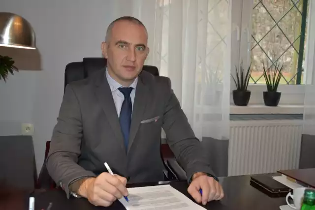Marcin Reczuch nie będzie mógł pełnić funkcji wójta gminy Dąbie. Zapadł wobec niego prawomocny wyrok skazujący.