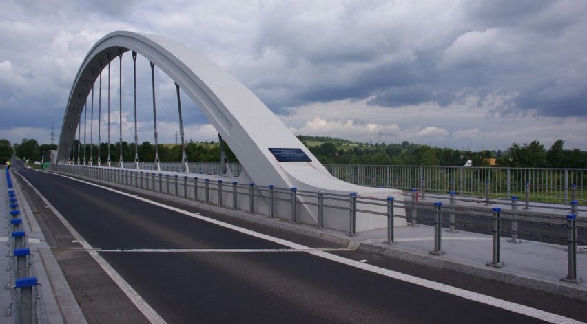 Most Galicyjski w Chełmku zostanie całkowicie wyłączony dla ruchu w związku z naprawą. Będą utrudnienia od 30 listopada 2020 roku [ZDJĘCIA]