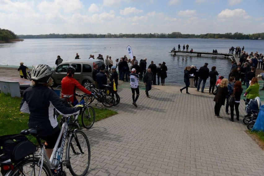 Wielkanocne jajko pod wodą